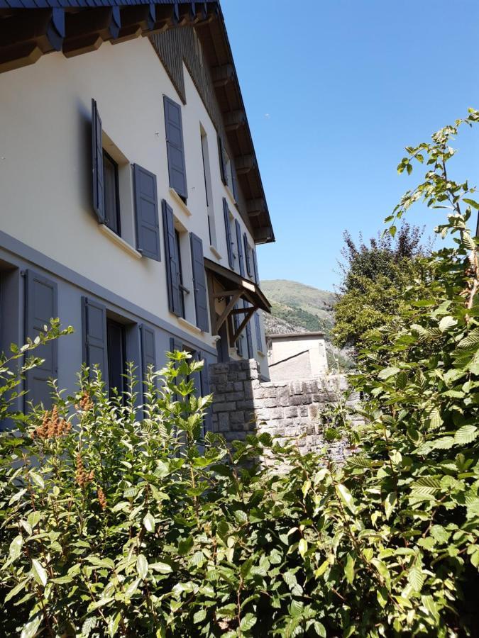 Chalet Du Doumet - Appart Luz Centre - Parking Et Garage Individuel Ferme - Draps Et Serviettes Inclus Luz-Saint-Sauveur Luaran gambar